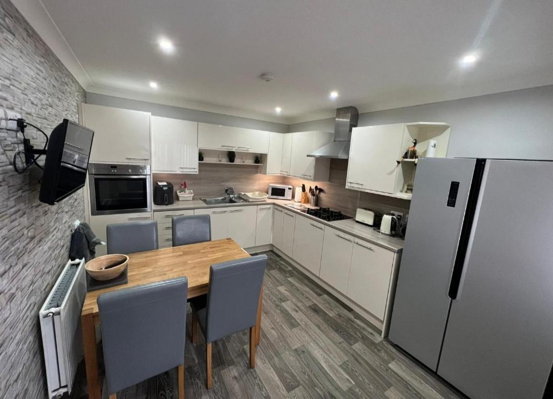 5 Riverside Place Thurso. 2 Bed, 2 Bathrooms. Exterior foto